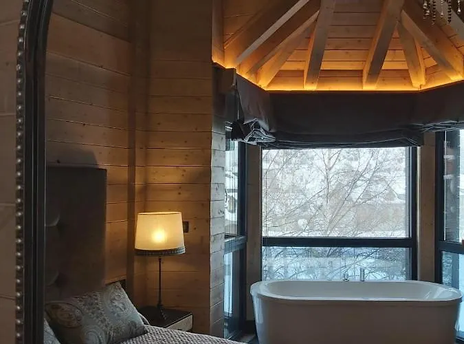 Casa Sallent Con Banera Hidromasaje Y Jardin